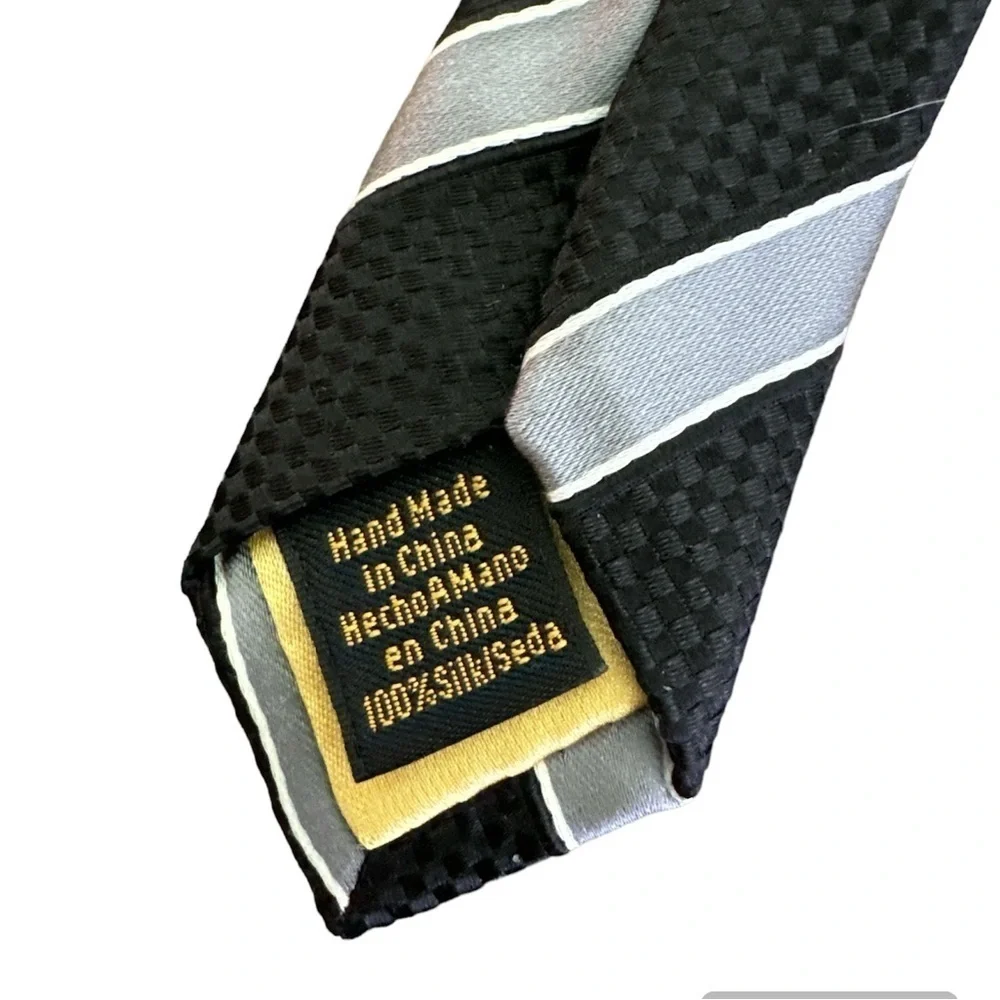 Donald J Trump Signature Collection Black and Gray Striped 100% Silk Tie